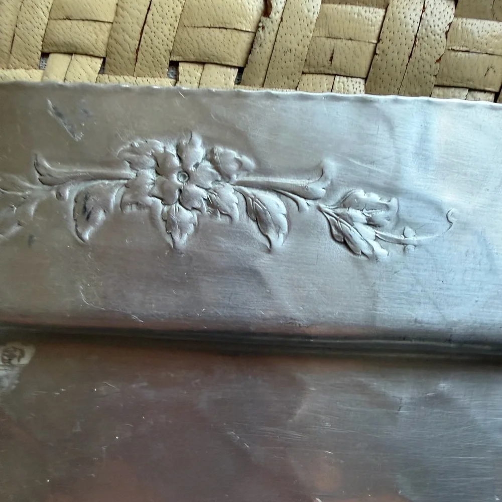 intaglio square tray